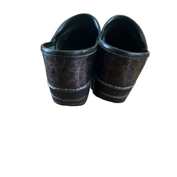 Dansko Professional Clogs, Metallic Swirls Women's Size 37 - Picture 4 of 5